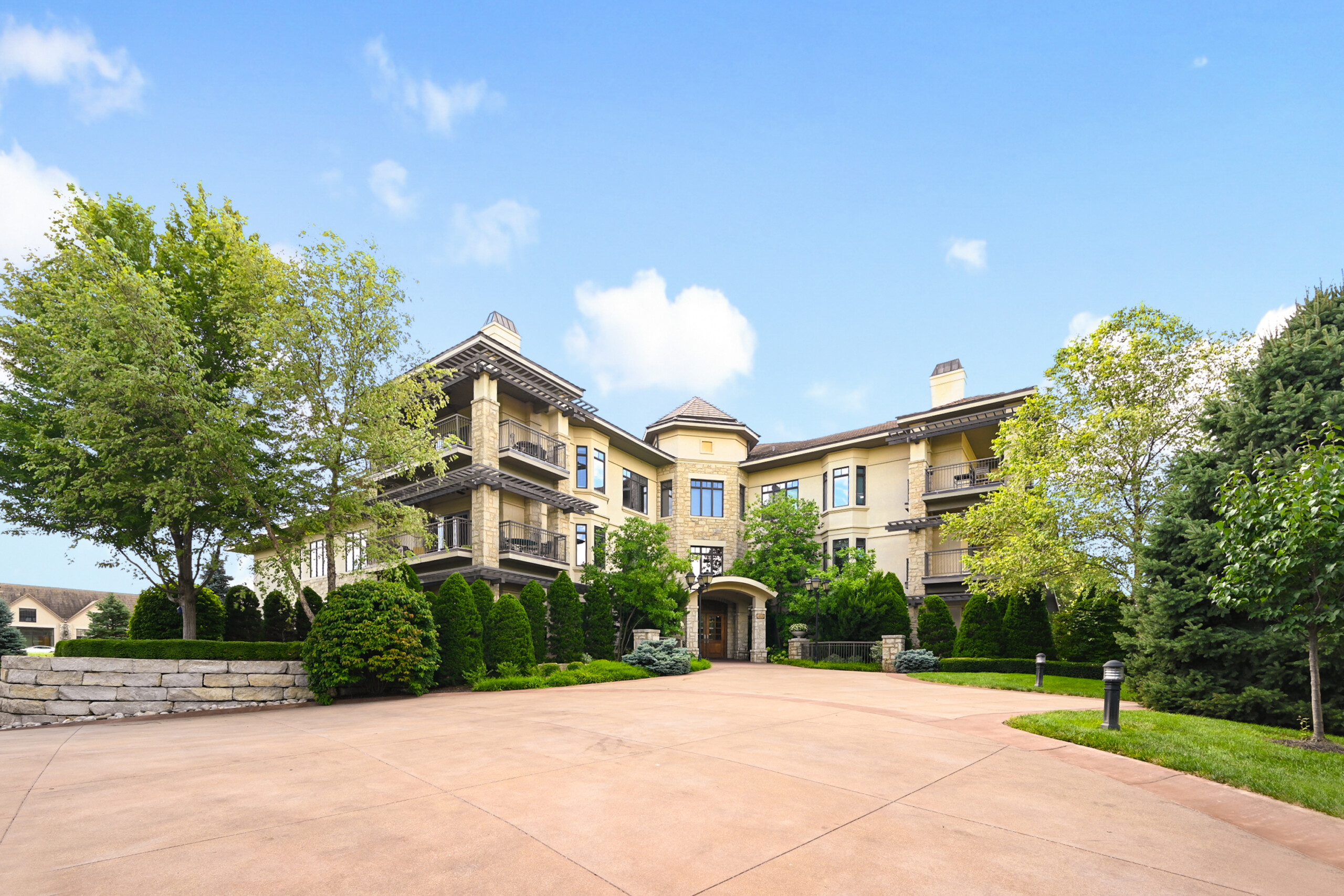 Condo - Leawood For Sale - Malfer and Associates