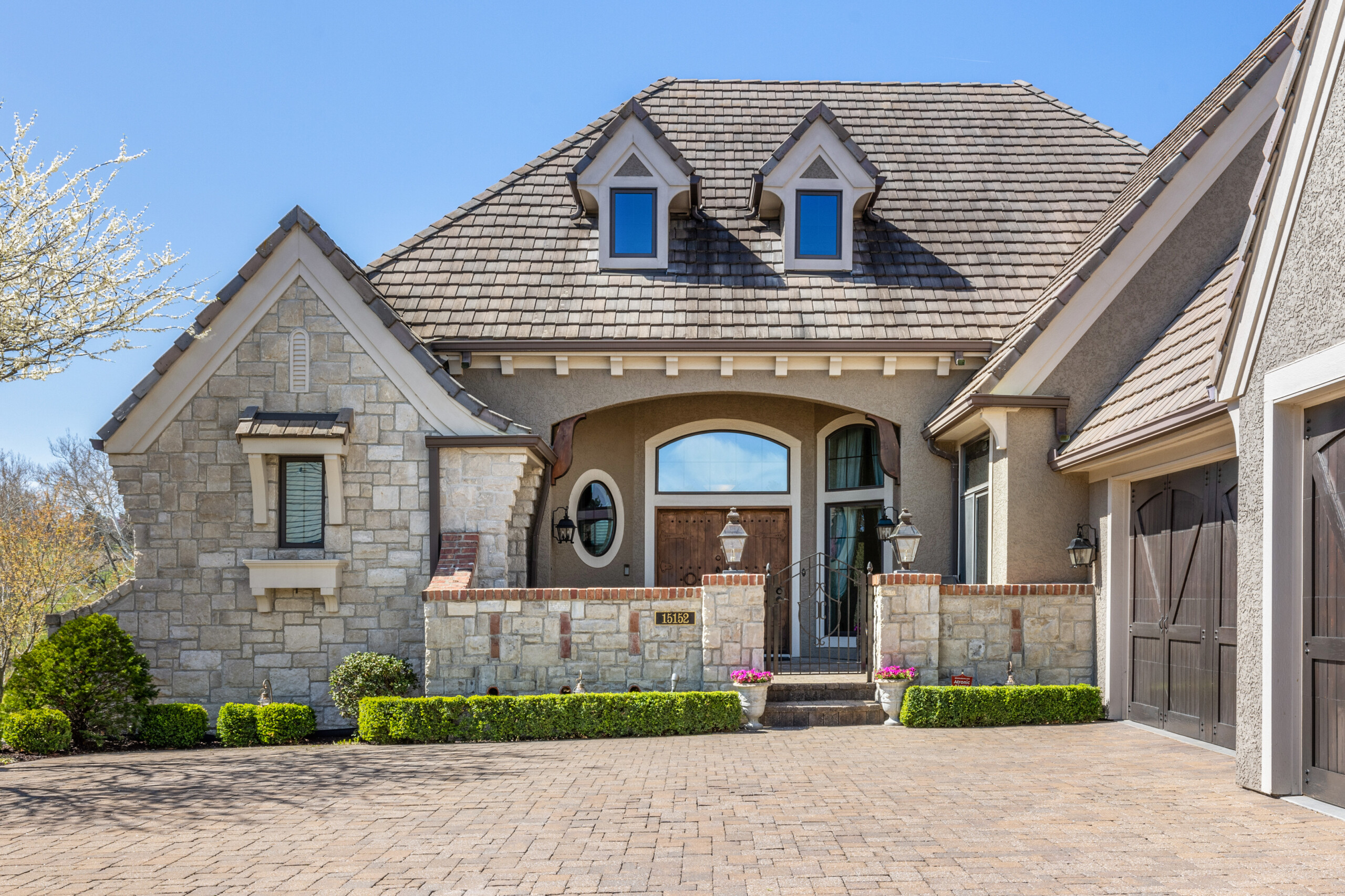 15152 Buena Vista, Leawood KS, Malfer & Associates