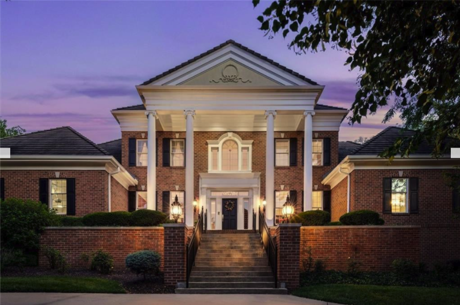 Luxury Home - Leawood - Hallbrook - Malfer and Associates